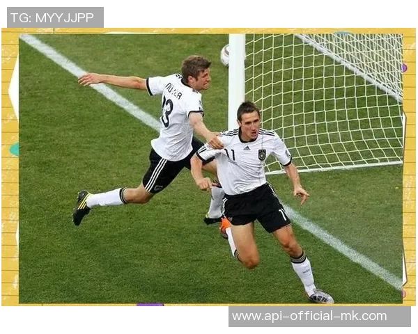 德国足球团队精神的传承与创新探索之路 德国足球团队精神的传承与创新探索之路