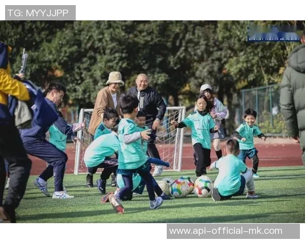 足球活动带给我们的快乐与成长体验分享